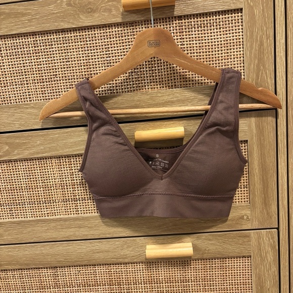Amazon Other - Amazon Women's Taupe Sports Bra